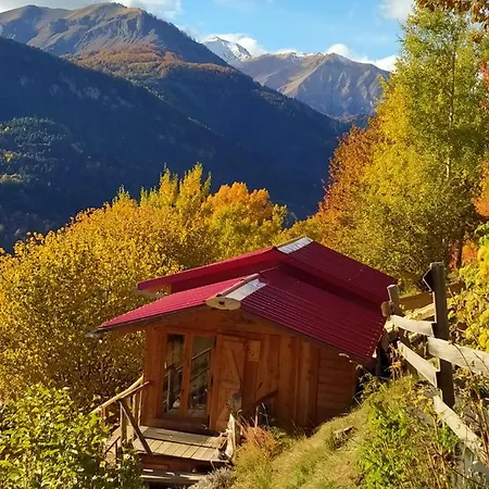 Les Toits Rouges Et Sa Table D'hote Gourmande Saint-Étienne-de-Tinée