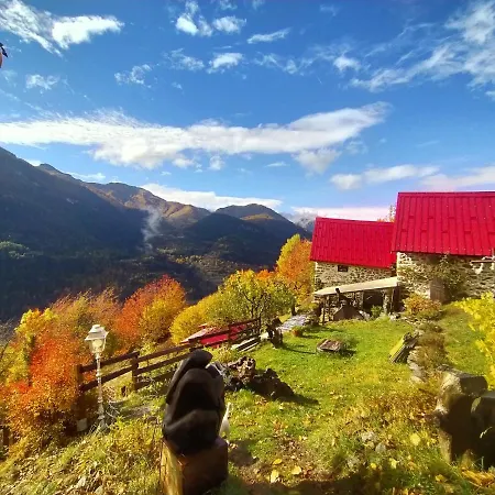 Les Toits Rouges Et Sa Table D'hote Gourmande Bed & Breakfast Saint-Étienne-de-Tinée